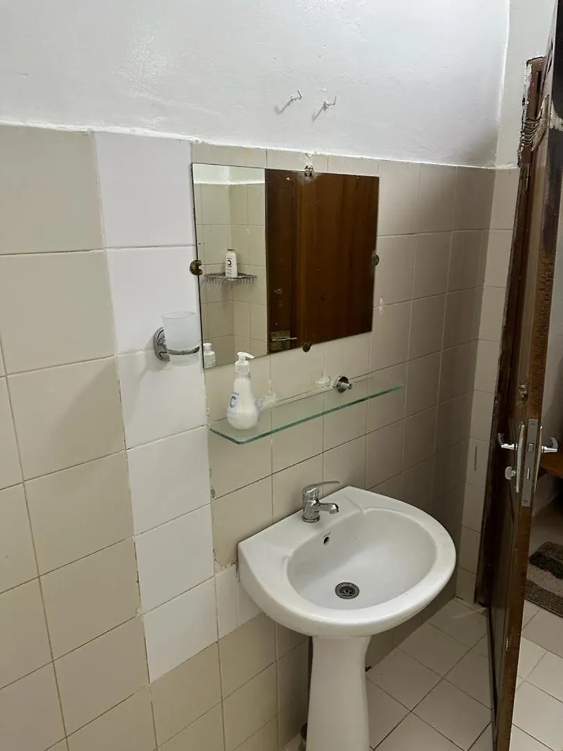 Studio Khadija Ndiaye Dakar Apartment